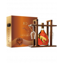 Коняк Мюков XO / Cognac Meukow XO Gold Panther Glass Set + Wooden Rack